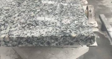 七台河芝麻白楼梯踏步 芙蓉白