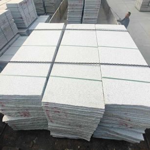 七台河芝麻白毛板，石材毛板