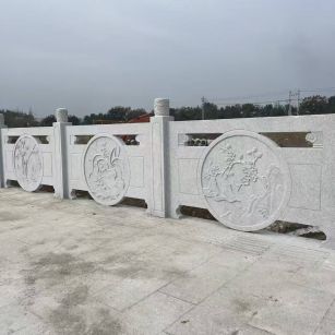 七台河芝麻白河道栏杆 石材栏杆