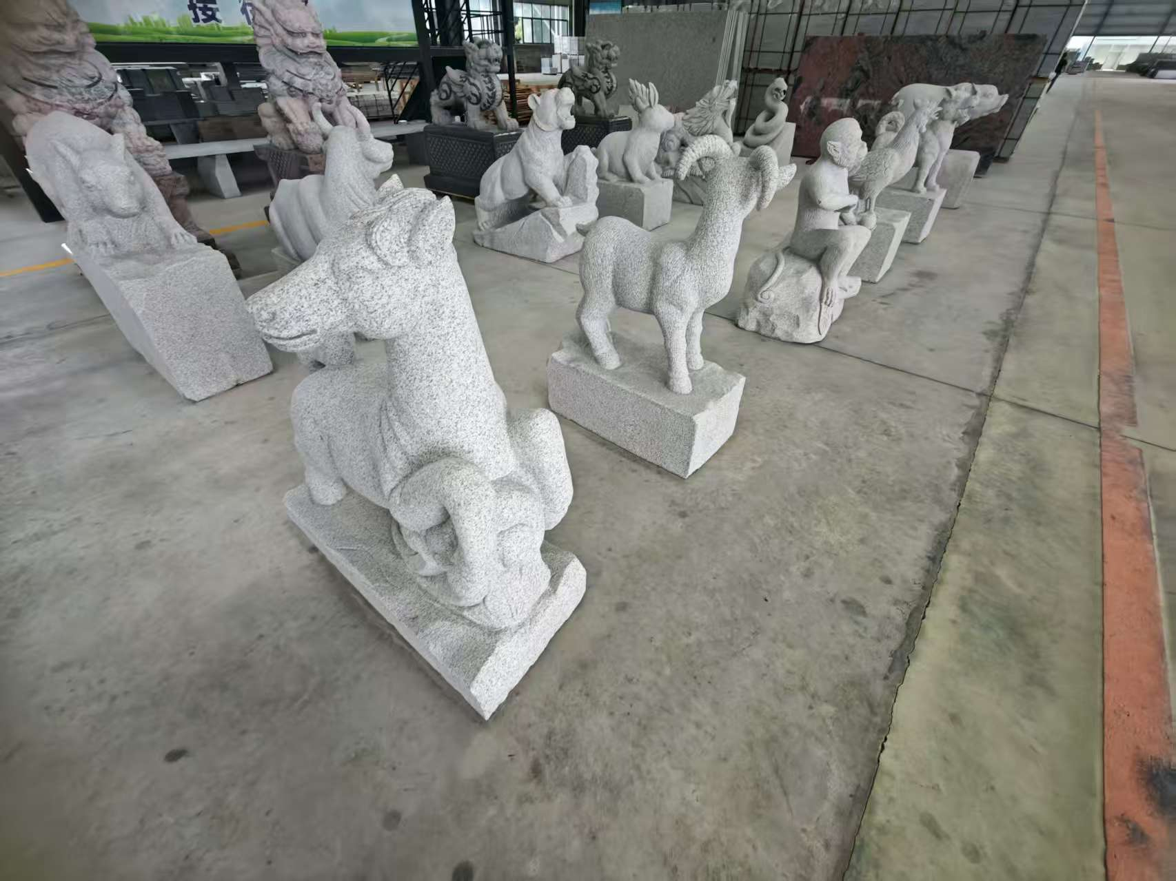 七台河芝麻白雕刻 十二生肖 异形雕刻