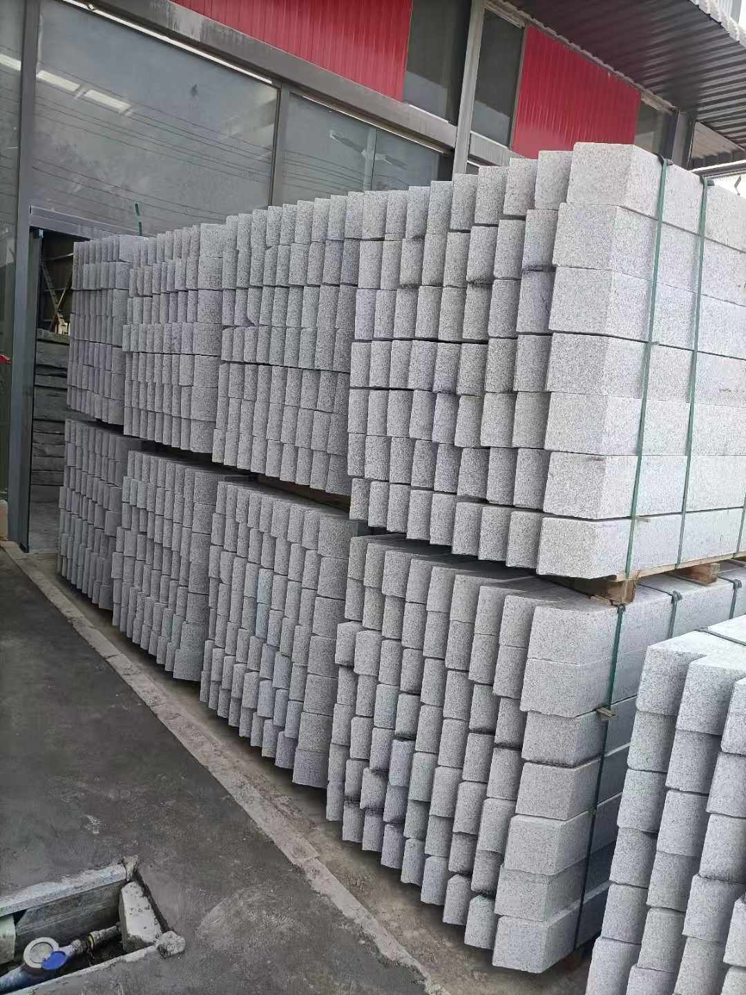 七台河芝麻白树围石 树池