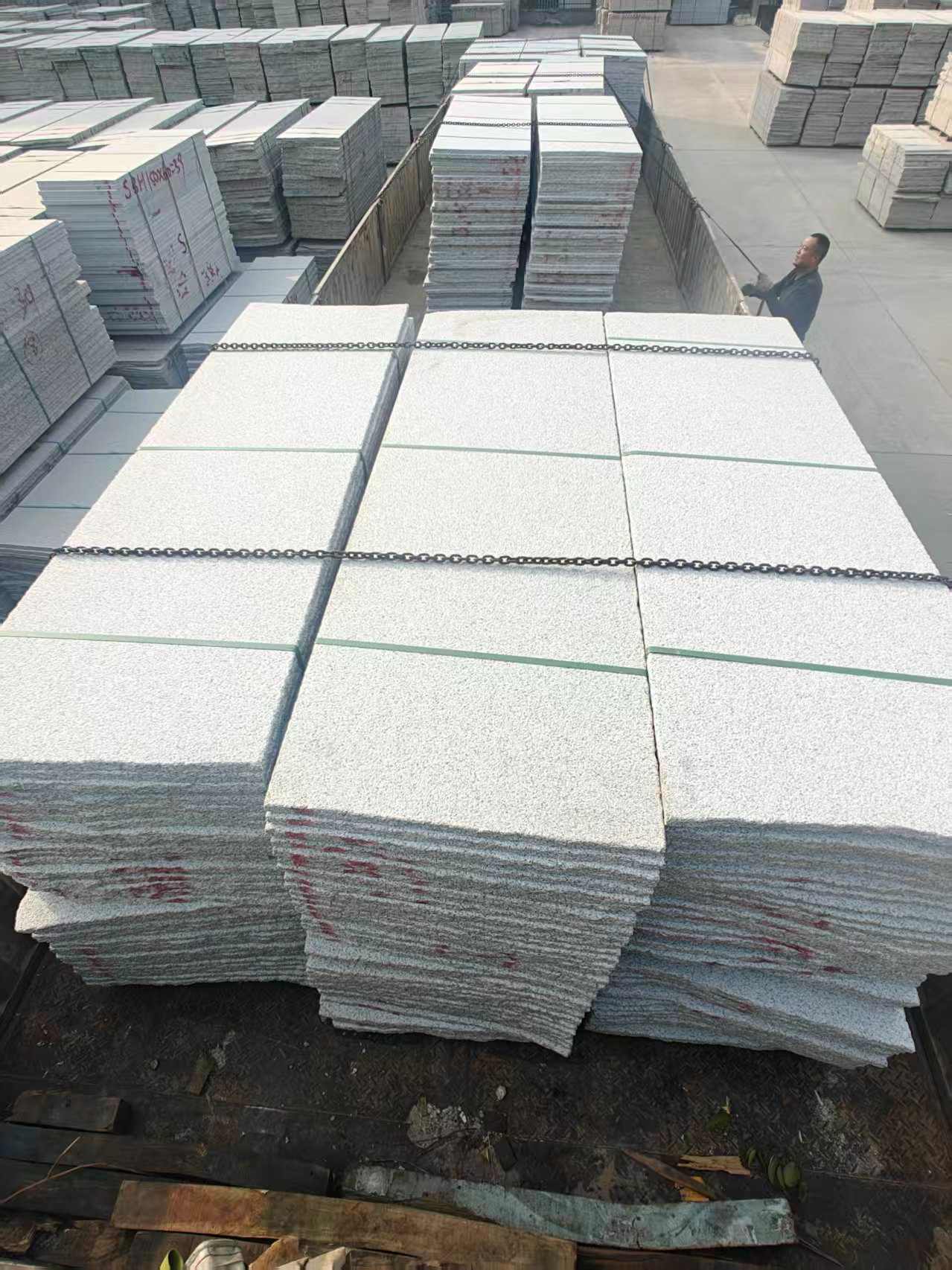 七台河芝麻白毛板，石材毛板