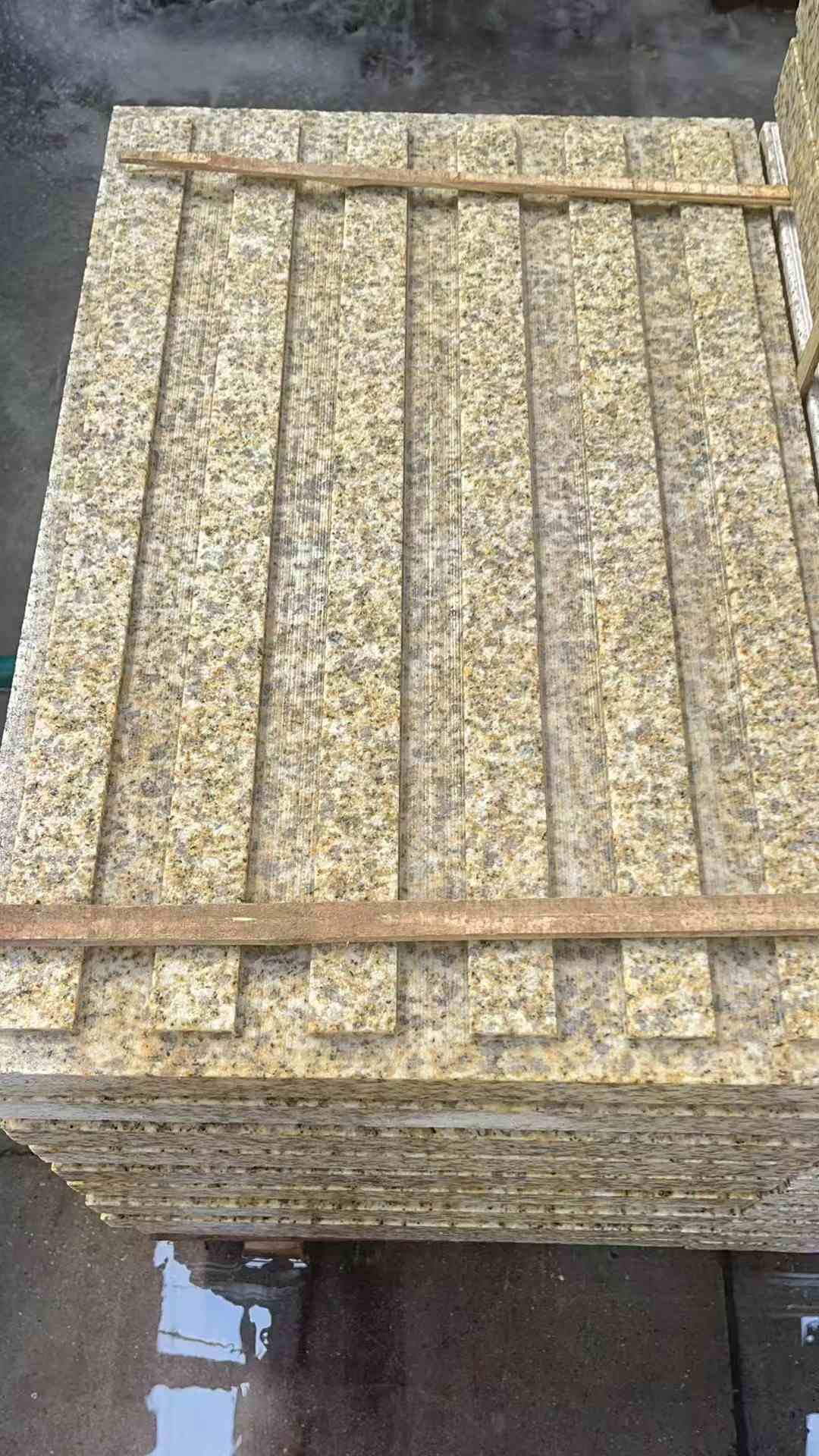 七台河黄金麻盲道 石材盲道