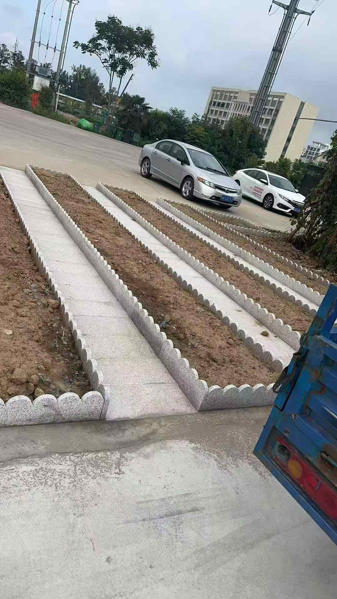 七台河芝麻白花边石