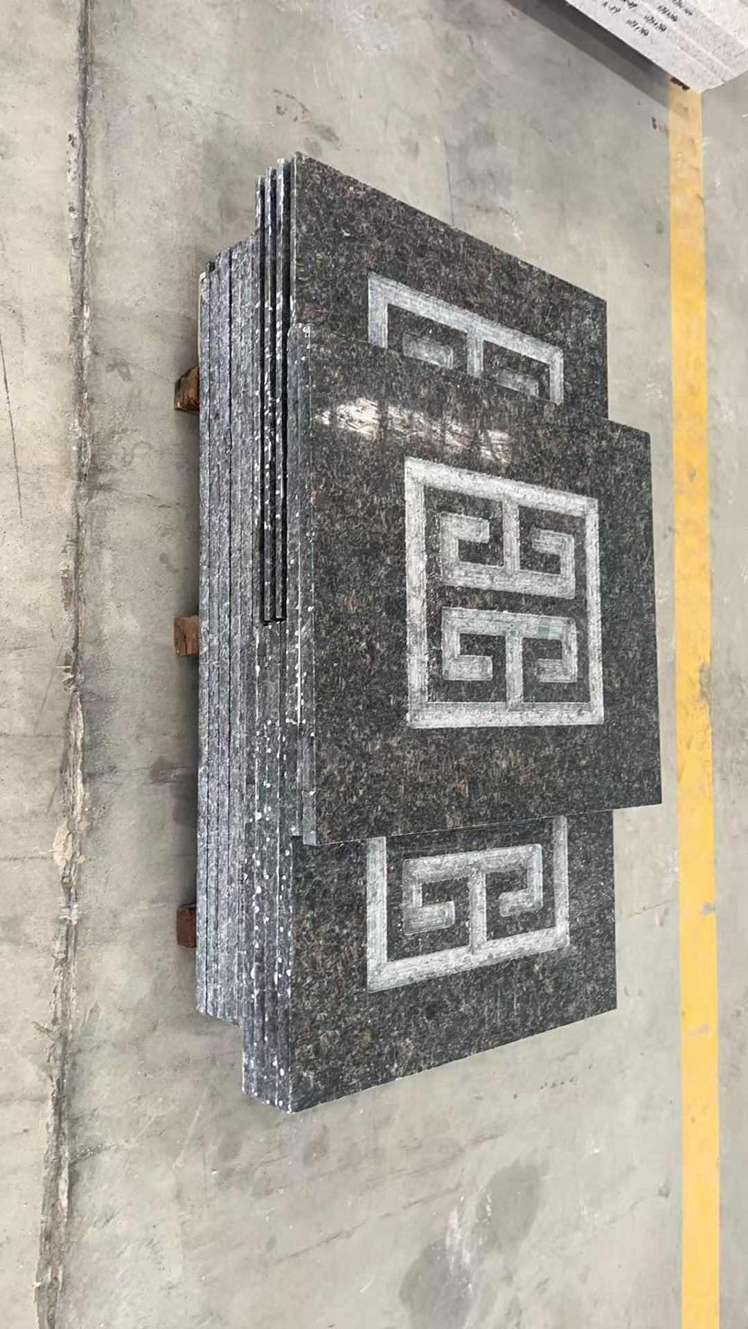 七台河英国棕回纹雕刻版